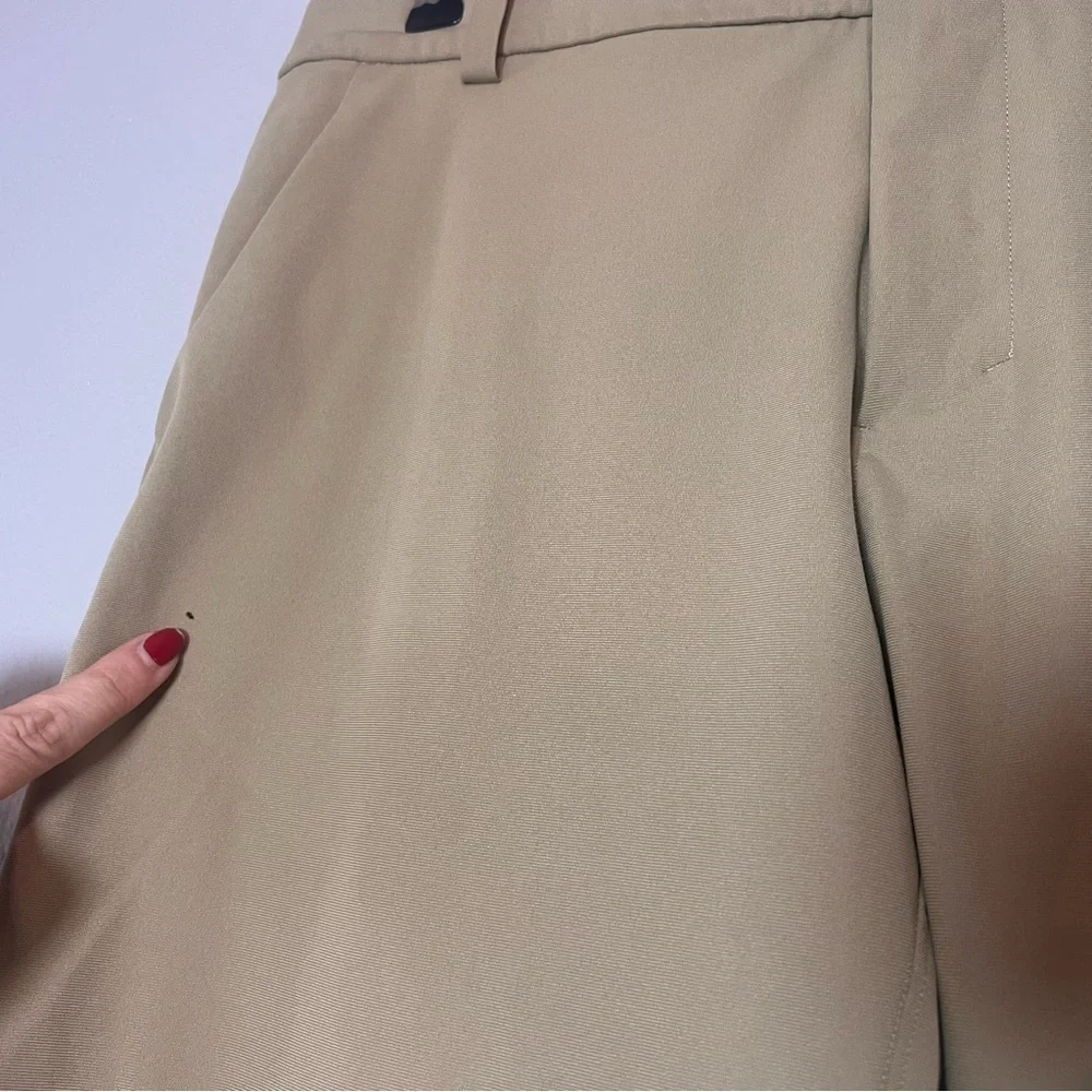 Lululemon Commission Pants Classic Men's Size 33 Khaki Tan Flaw